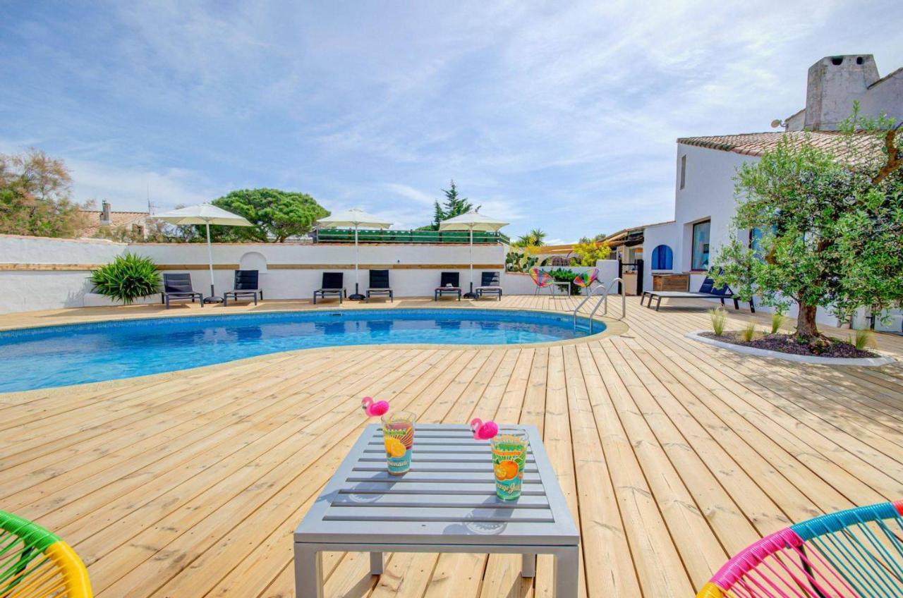 Hôtel La Palunette Saintes-Maries-de-la-Mer Exterior foto